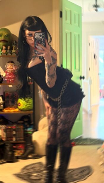 Full leaked Lilbatty private onlyfans photo