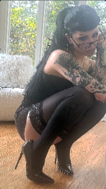Full leaked Lilbatty private onlyfans photo