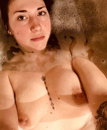 Full leaked Lilbitoffun private onlyfans photo