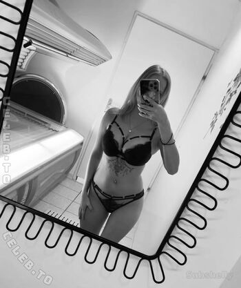 Full leaked Lilblondy private onlyfans photo
