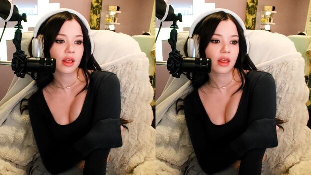 Full leaked Lilchiipmunk page private onlyfans photo