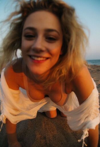Full leaked Lilireinhart private onlyfans photo
