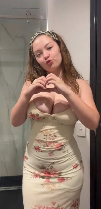 Full leaked Lilli love page private onlyfans photo