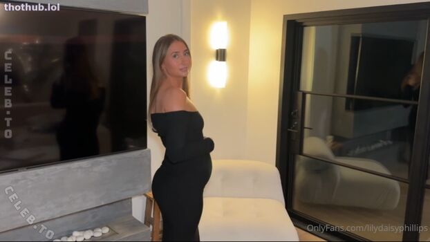 Full leaked Lillian phillips  page private onlyfans photo