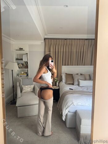Full leaked Lillian phillips  page private onlyfans photo