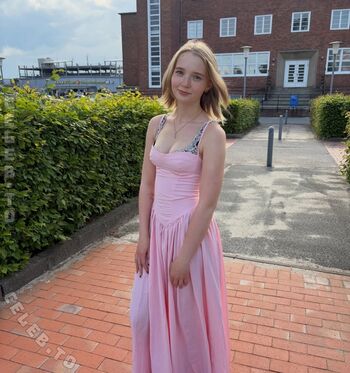 Full leaked Lilly schaper page private onlyfans photo