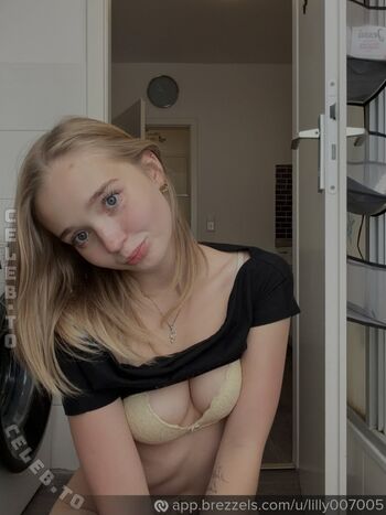 Full leaked Lilly schaper page private onlyfans photo