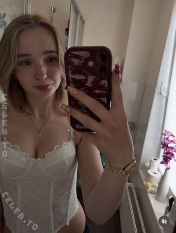 Full leaked Lilly private onlyfans photo