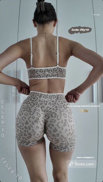 Full leaked Lillyfayye page private onlyfans photo