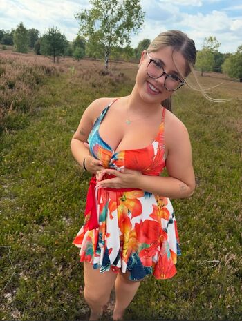 Full leaked Liloe private onlyfans photo