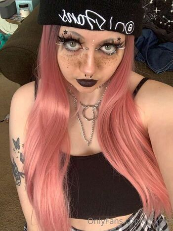 Full leaked Lilrxhxii private onlyfans photo