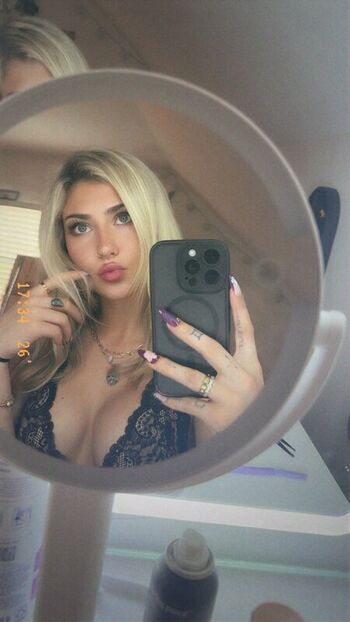 Full leaked Lily anderson private onlyfans photo
