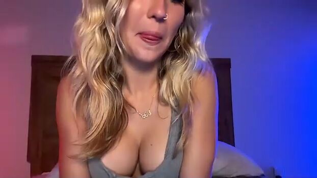 Full leaked Lily anderson private onlyfans photo
