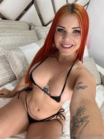Full leaked Lily blossom private onlyfans photo