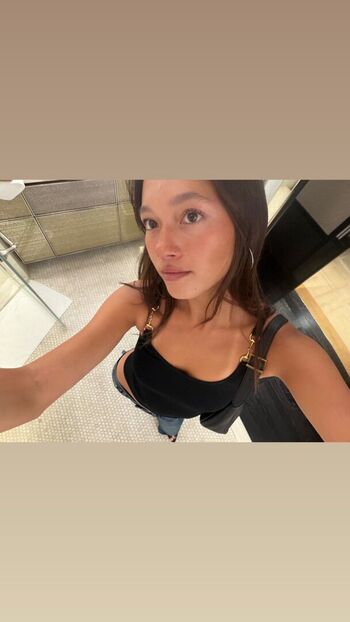 Full leaked Lily chee page private onlyfans photo