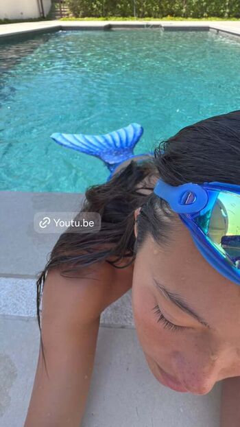 Full leaked Lily chee page private onlyfans photo