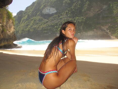 Full leaked Lily chee page private onlyfans photo