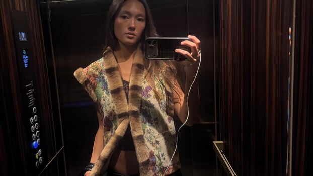 Full leaked Lily chee page private onlyfans photo