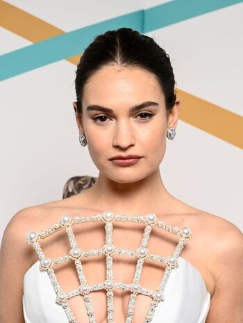 Full leaked Lily james private onlyfans photo