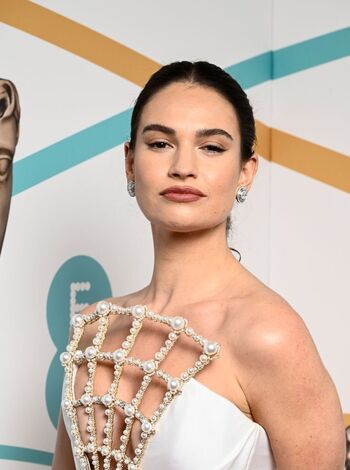 Full leaked Lily james private onlyfans photo