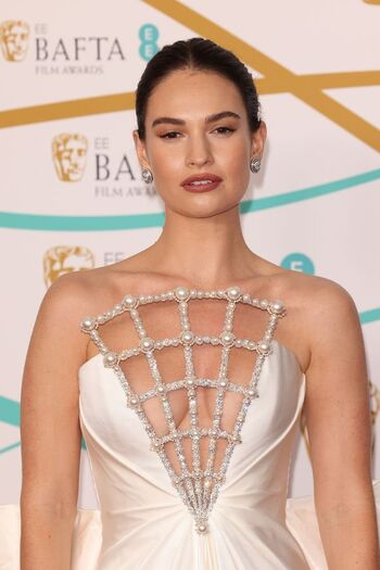Full leaked Lily james private onlyfans photo