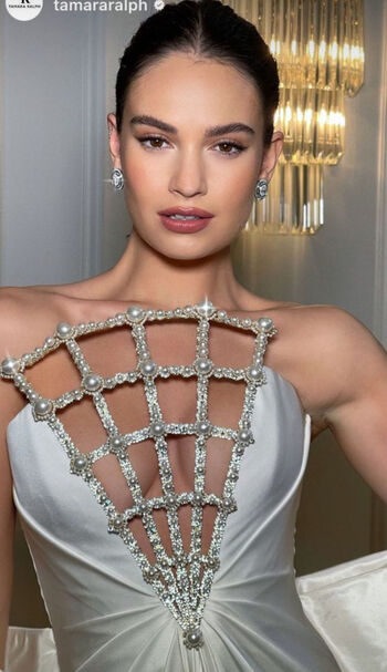 Full leaked Lily james private onlyfans photo