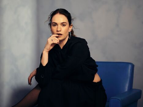 Full leaked Lily james page private onlyfans photo