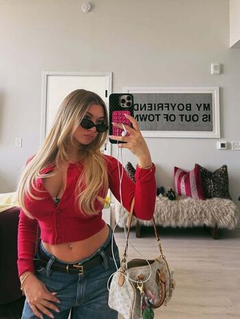 Full leaked Lily lynn page private onlyfans photo