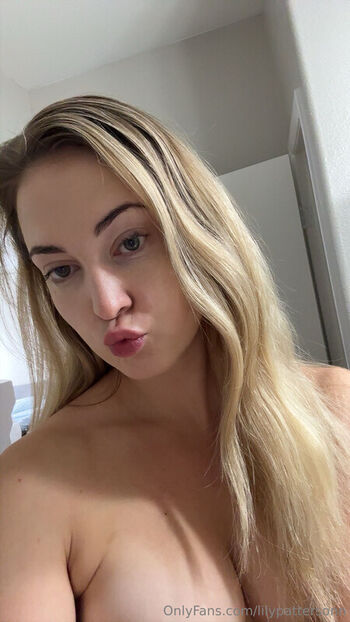 Full leaked Lily patterson private onlyfans photo
