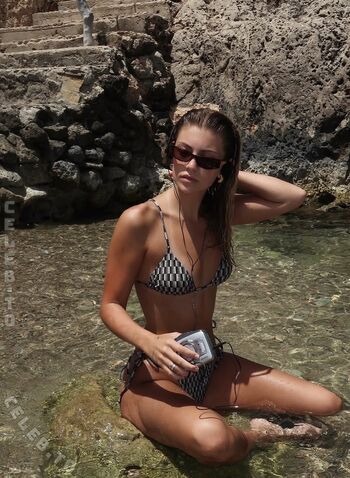 Full leaked Lily rowland private onlyfans photo