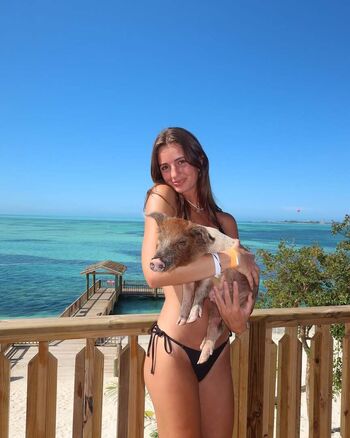Full leaked Lilyanna grotewold private onlyfans photo