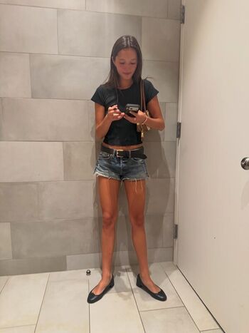 Full leaked Lilychee page private onlyfans photo