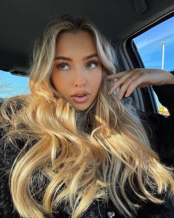 Full leaked Lilyjanexx private onlyfans photo