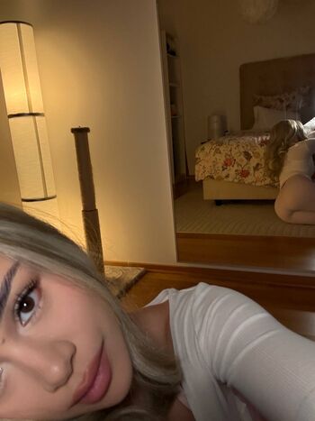Full leaked Lilyseastar private onlyfans photo