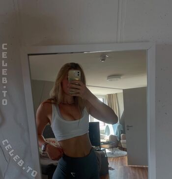 Full leaked Lilyyxfit private onlyfans photo
