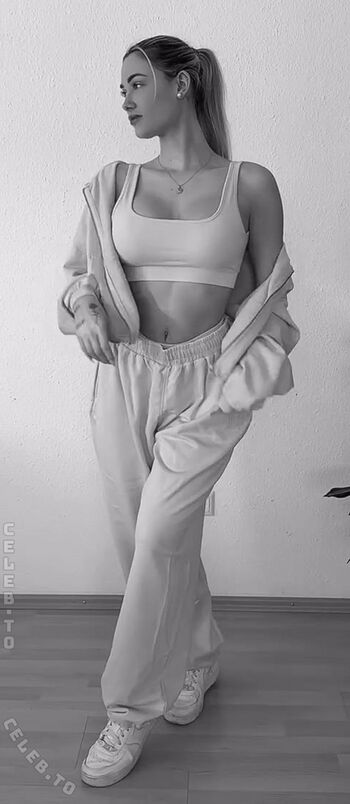 Full leaked Lina hennig private onlyfans photo