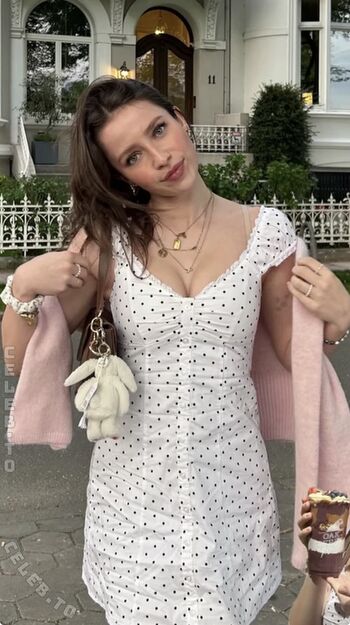 Full leaked Lina valeska page private onlyfans photo
