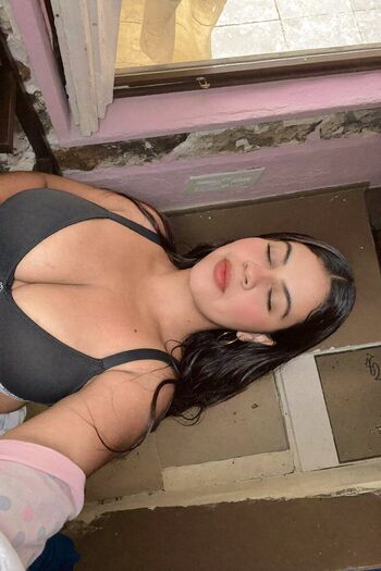 Full leaked Linacappucina private onlyfans photo