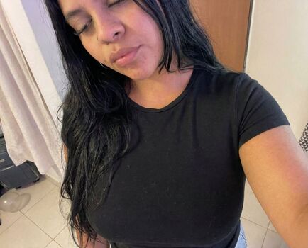 Full leaked Linacappucina private onlyfans photo