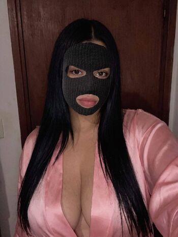 Full leaked Linacappucina private onlyfans photo