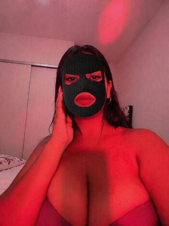 Full leaked Linacappucina private onlyfans photo