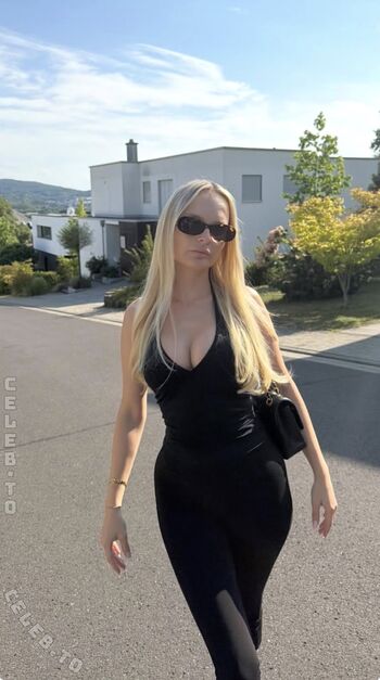 Full leaked Linda gleiber private onlyfans photo