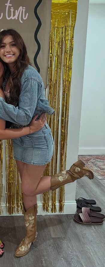 Full leaked Lindsay braun page private onlyfans photo