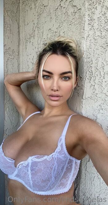Full leaked Lindsey pelas page private onlyfans photo