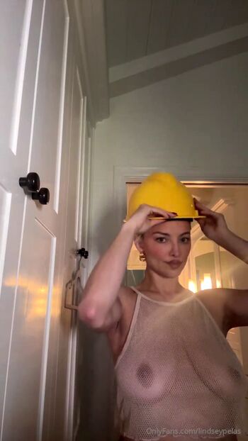 Full leaked Lindsey pelas page private onlyfans photo