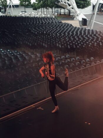 Full leaked Lindsey stirling  page private onlyfans photo