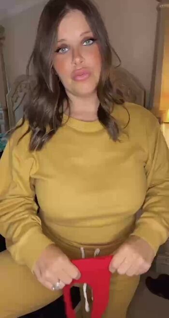 Full leaked Lindzee private onlyfans photo