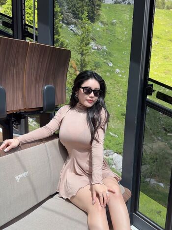 Full leaked Ling ee private onlyfans photo