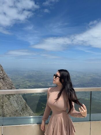 Full leaked Ling ee private onlyfans photo