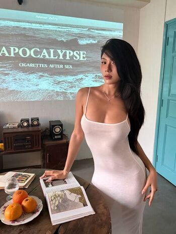 Full leaked Lingdfg page private onlyfans photo